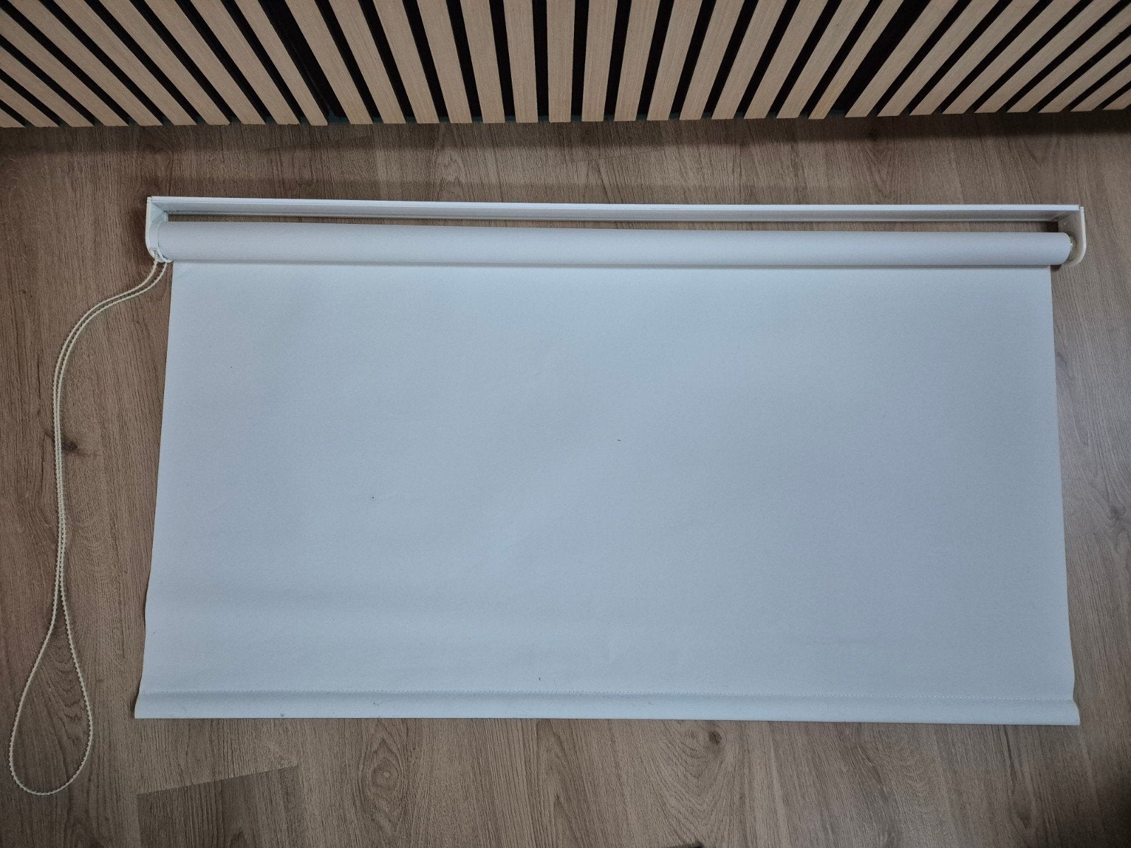 Wit rolgordijn - verduisterend, Huis en Inrichting, Ophalen, Gebruikt, Rolgordijn, Wit