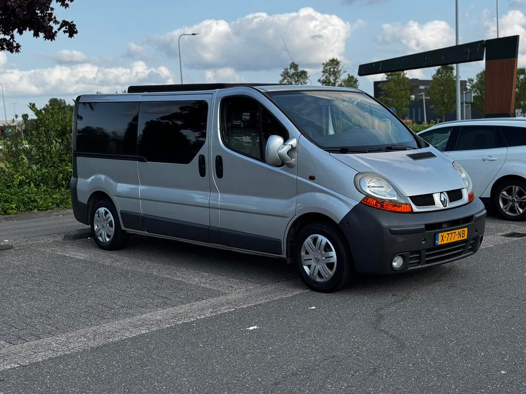 Renault trafic 1.9d camperbus 2005 / 5 persoons!, Auto's, Renault, Voorwielaandrijving, Stof, 4 cilinders, 2000 kg