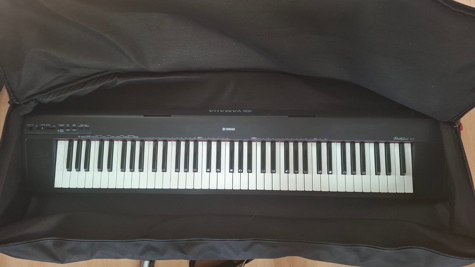 Yamaha NP30 Portable Grand Digitale Piano met standaard, Ophalen, Gebruikt, Zwart, Digitaal
