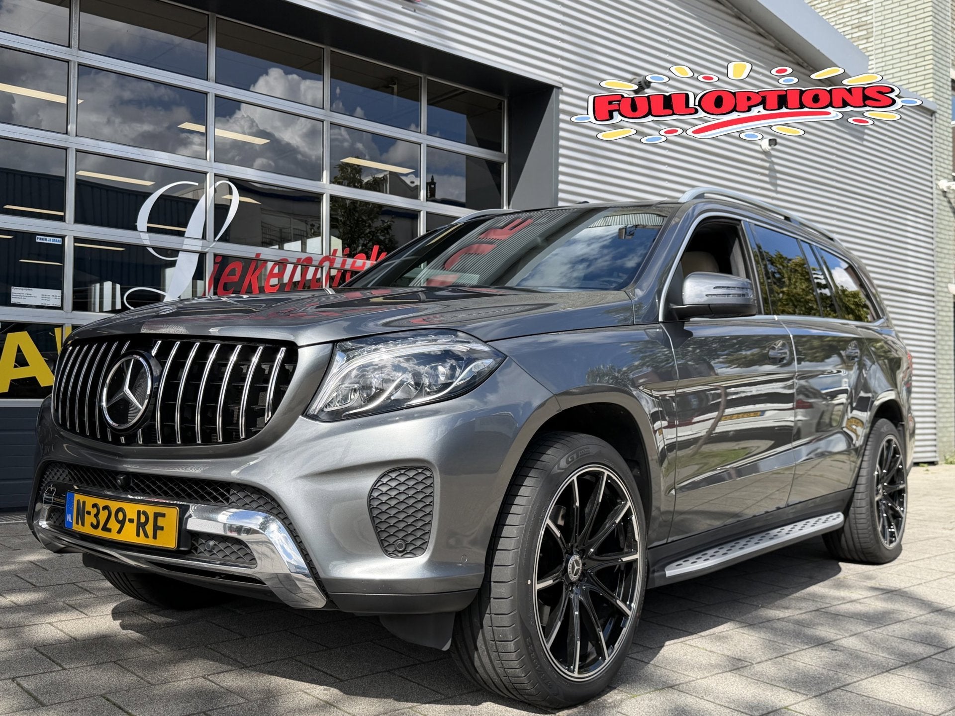 Mercedes-Benz GLS 400 4MATIC - Panorama-schuifdak I Navigati, Auto's, Gebruikt, 7 stoelen, 2996 cc, Bedrijf