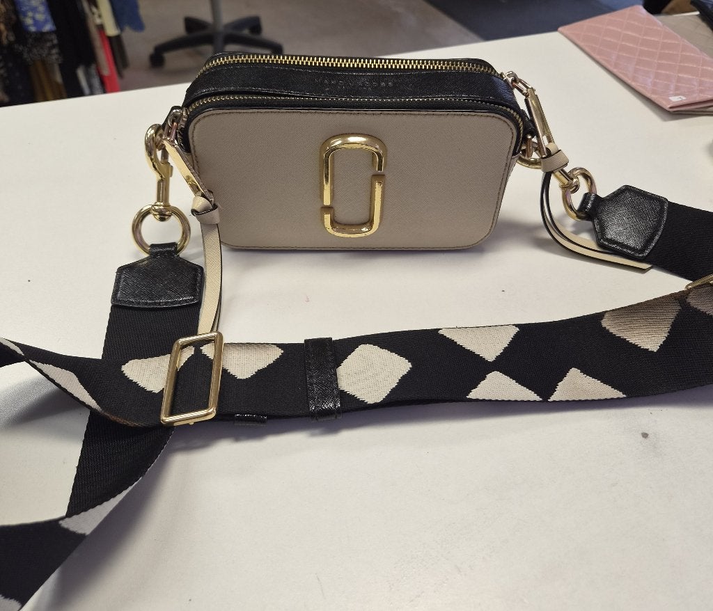 Marc Jacobs "the Snapshot" leren crossbody beige zwart, 65 Bleecker St, New York, NY 10012, USA, Schoudertasje, Beige, Ophalen of Verzenden
