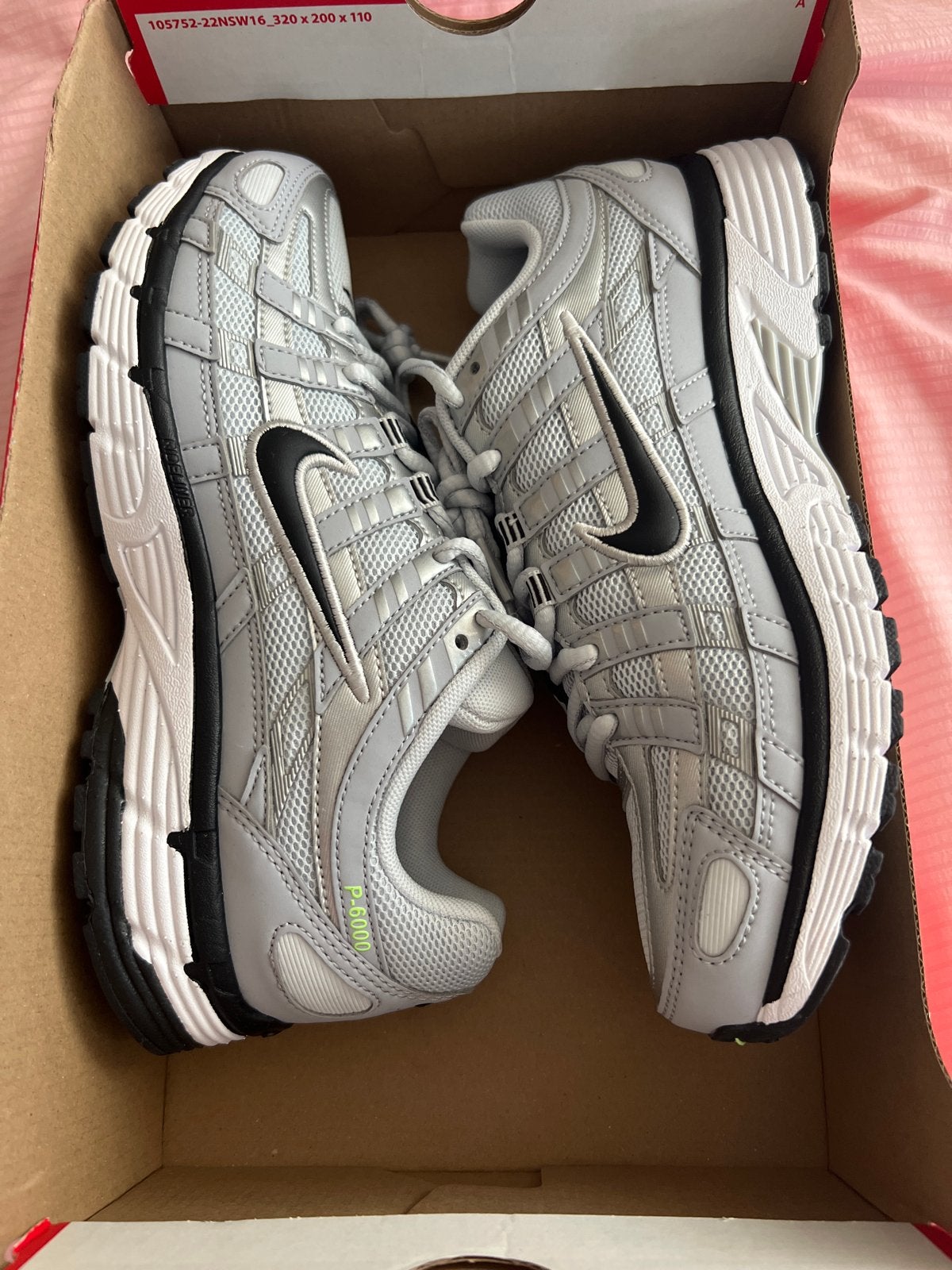 Nike P-6000 Wolf Grey Pure Platinum 39 nieuw, Overige kleuren, Nieuw, Ophalen of Verzenden, Sneakers of Gympen