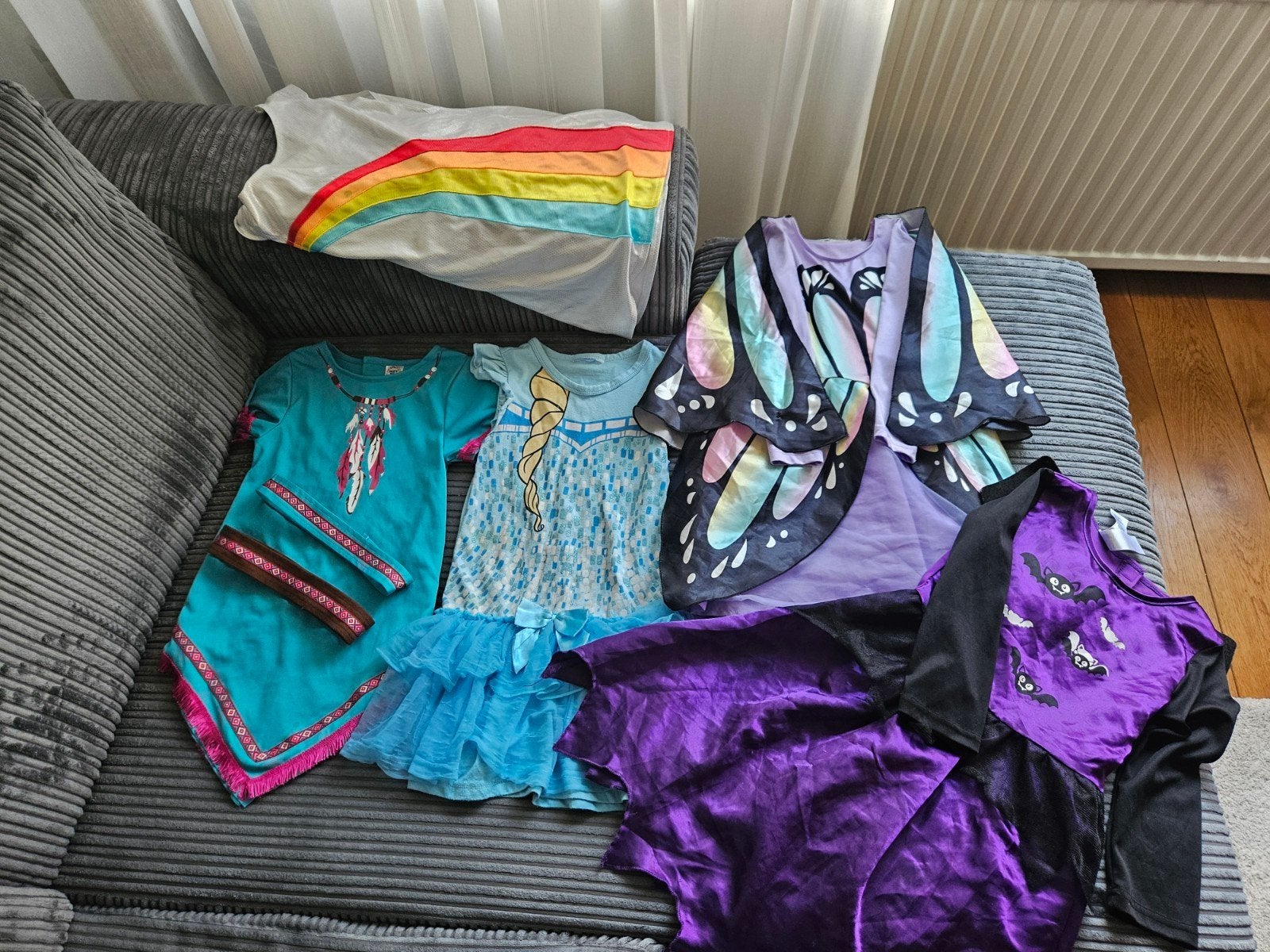 Leuke set verkleedkleding meisjes (oa Frozen, K3), Kinderen en Baby's, Carnavalskleding en Verkleedspullen, Ophalen of Verzenden