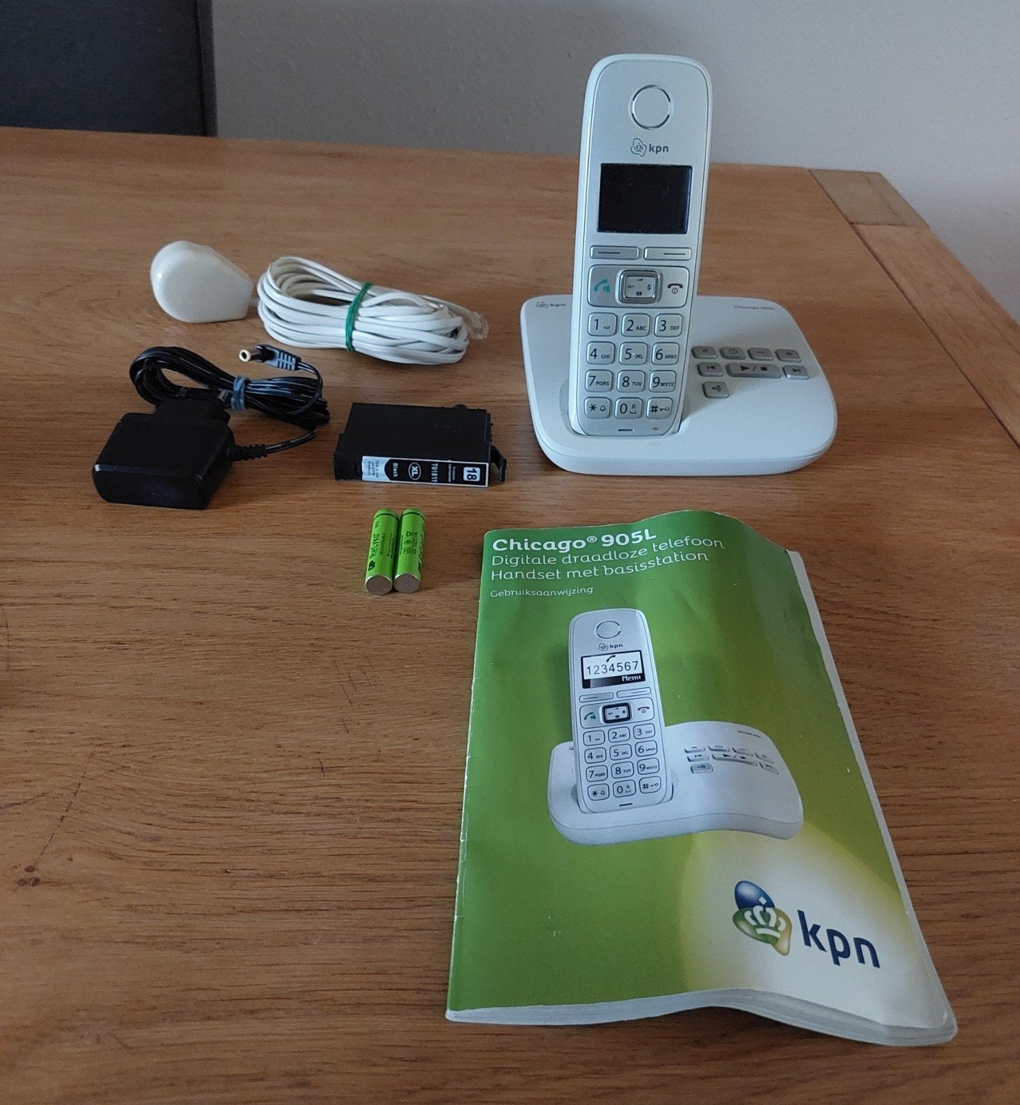 KPN Chicago 905L Draadloze Telefoon met Basisstation, Ophalen, Zo goed als nieuw, 1 handset