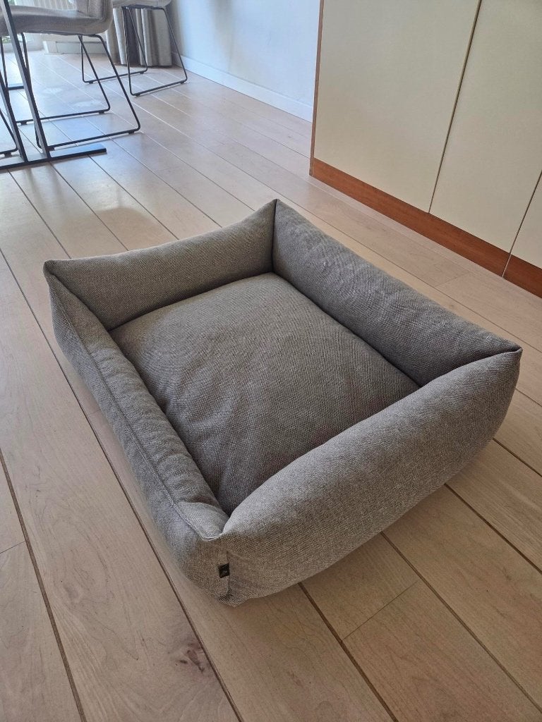 Snobbs Kingston Orthopedische Hondenmand M 90 x 75 cm, Ophalen, Zo goed als nieuw, Stof