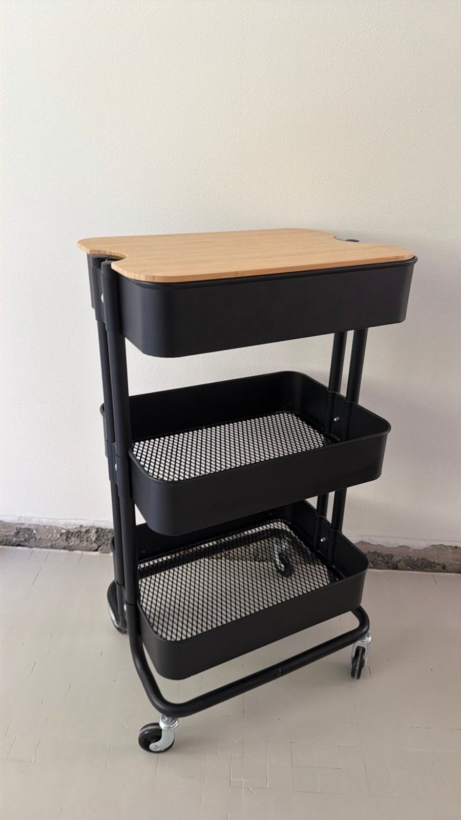IKEA RÅSKOG roltafel met bamboe snijplank - Zwart, Ophalen, Zwart, Zo goed als nieuw, Metaal