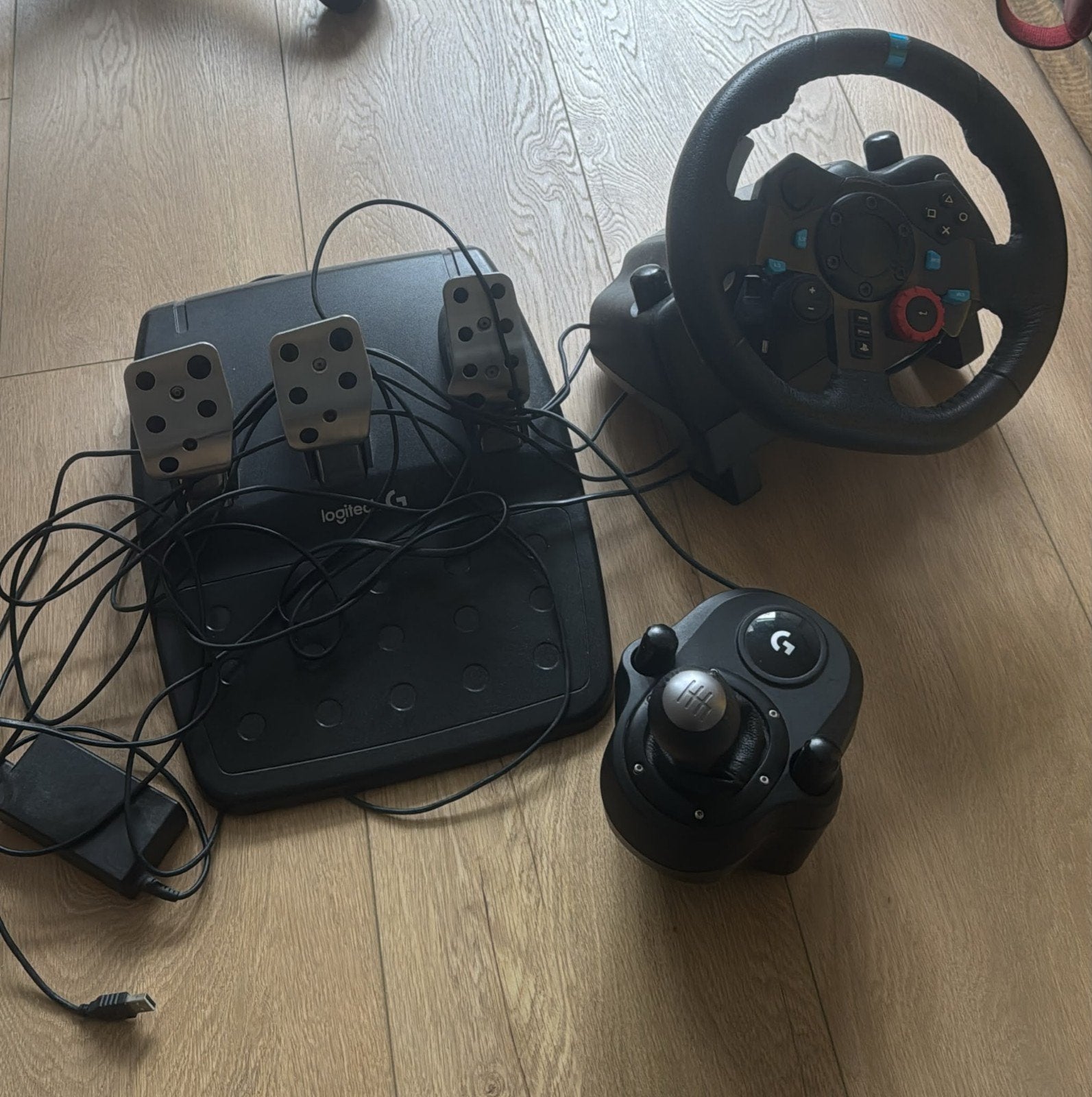 Logitech G29 racestuur met shifter en pedalen, Ophalen, Racestuur, Gebruikt, Force feedback