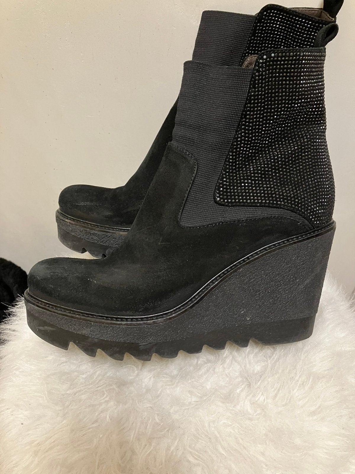 Enkellaars zwart suede sleehak fausto zenga mt. 38 zga nie, Ophalen, Zo goed als nieuw, Zwart, Hoge laarzen