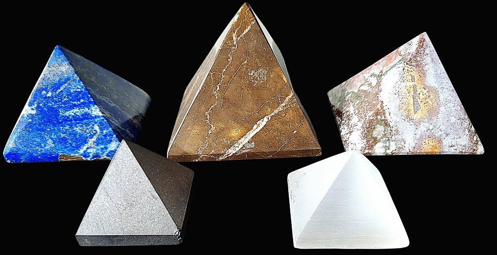 Bijzondere piramides..., Ophalen of Verzenden, Mineraal