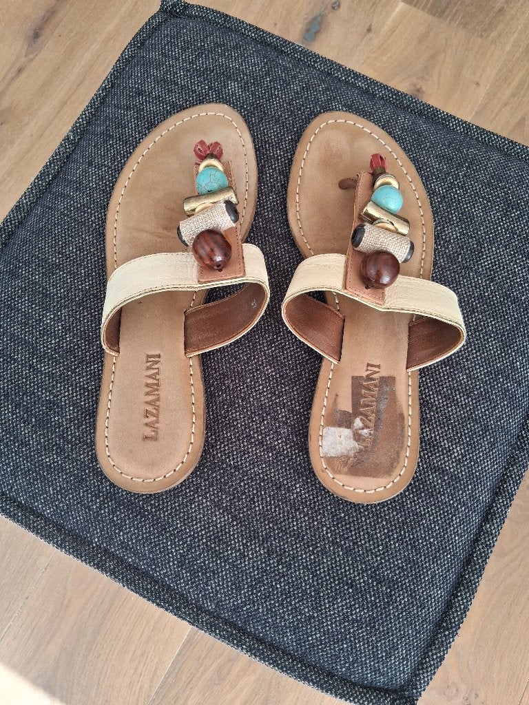 Slipper met stenen/kralen (Lazamani), Slippers, Lazamani, Ophalen of Verzenden, Zo goed als nieuw