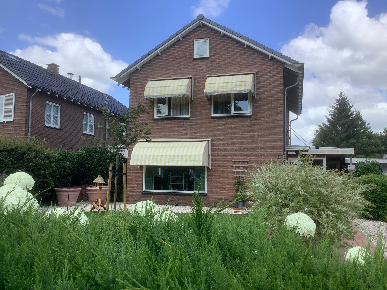 Drie markiezen (1x 3m, 2x 1.80m) - opknapper, Tuin en Terras, Ophalen, Gebruikt, Markies, 250 cm tot 450 cm