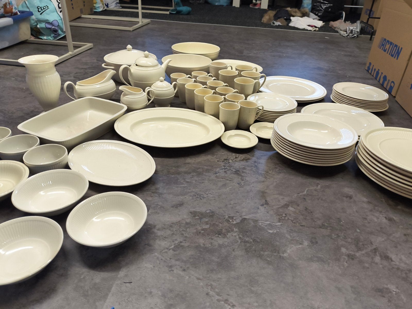 Uitgebreid Wedgwood Servies - Perfecte Staat, Huis en Inrichting, Keuken | Servies, Ophalen, Zo goed als nieuw, Wedgwood, Porselein