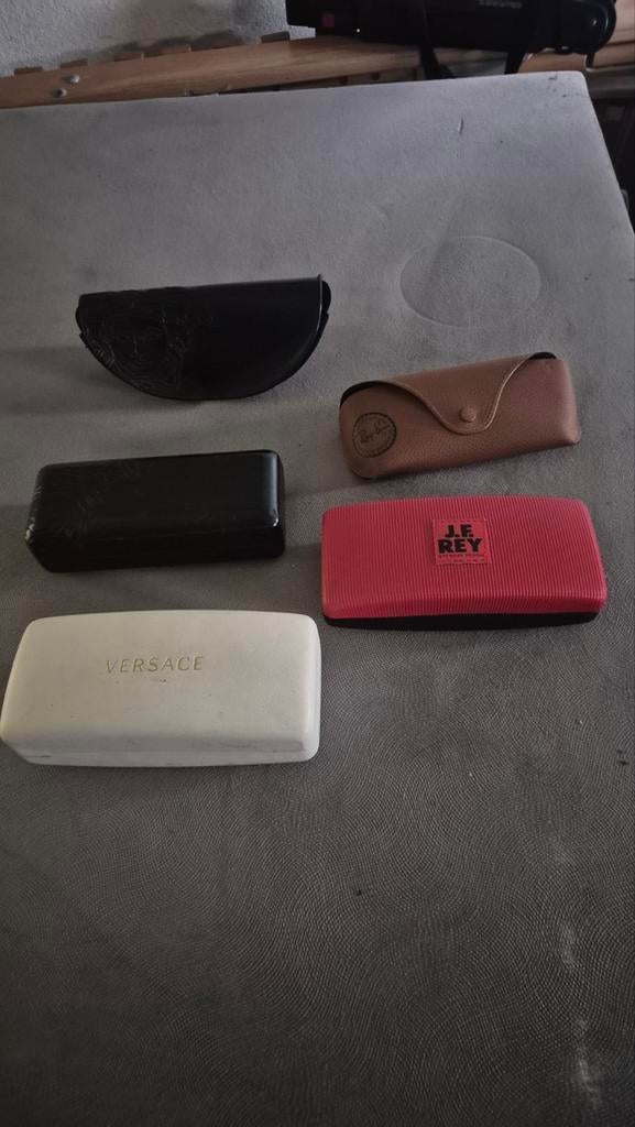 Diverse brillenkokers: Versace, Ray-Ban, J.F. Rey, Overige merken, Gebruikt, Overige kleuren, Ophalen of Verzenden