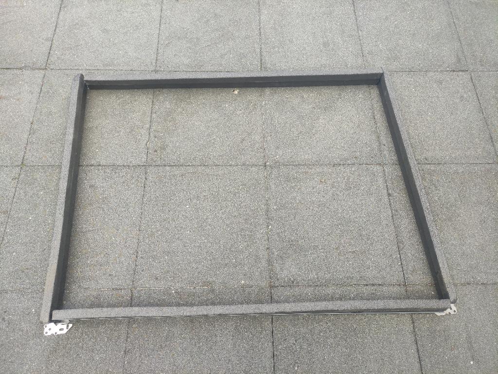 Isolatieframe Velux GGU UK04, Doe-het-zelf en Verbouw, Glas en Ramen, Gebruikt, Overige typen, 80 tot 120 cm, 120 tot 160 cm, Ophalen of Verzenden