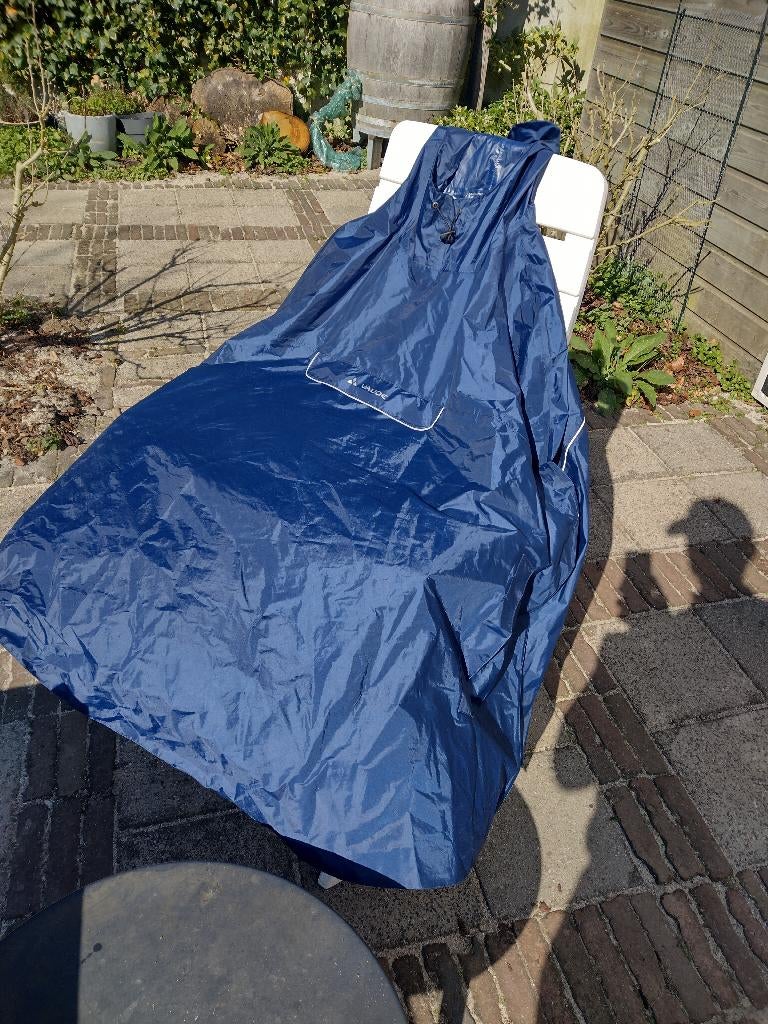 poncho Vaude Valdipino, Ophalen of Verzenden, Zo goed als nieuw, Regenjas, Heren
