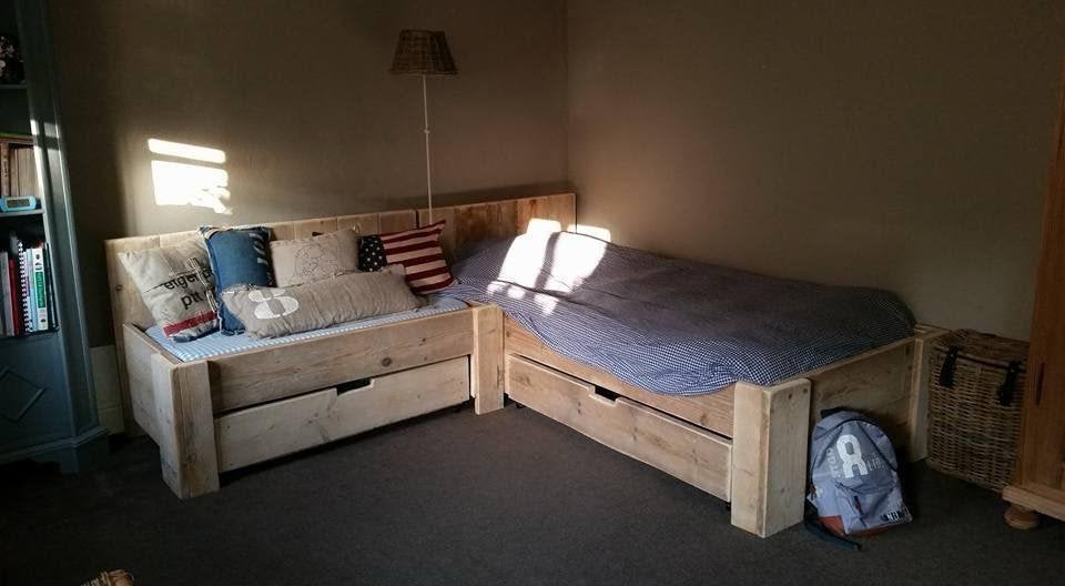 Stijgerhouten bed met zitbank, Ophalen, Zo goed als nieuw, Tweepersoons, Hout