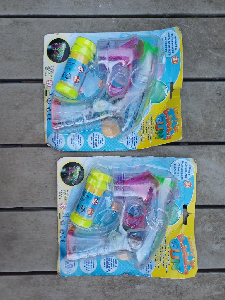 Bellenblaas  Bubbles gun , lichteffect. 2 stuks, Ophalen of Verzenden, Nieuw