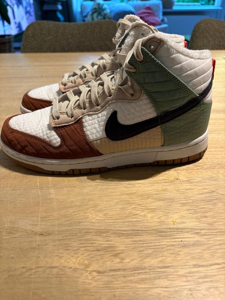 Nike Dunk High Up - Dames Sneakers, Kleding | Dames, Schoenen, Zo goed als nieuw, Sneakers of Gympen, Overige kleuren, Ophalen of Verzenden