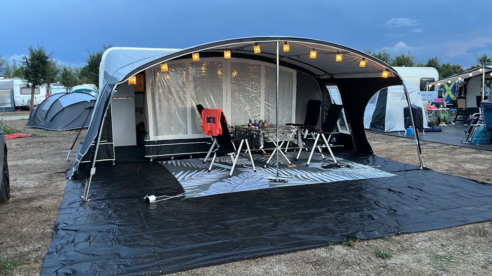 Voortent Dorema onyx 270 mt 12 met luifel, Ophalen, Zo goed als nieuw, Tot en met 4