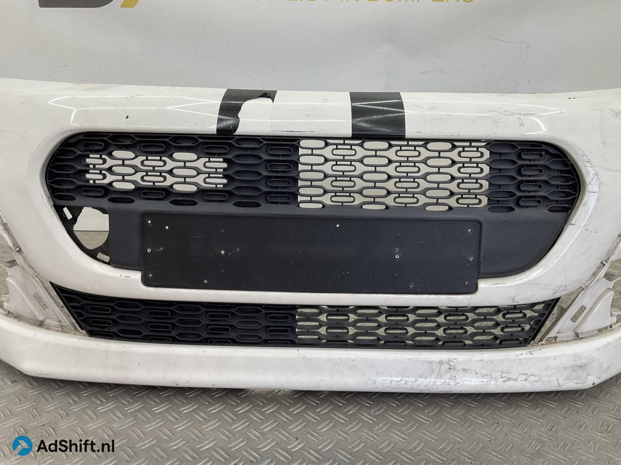 Bumper Peugeot 107 Facelift 11-14 52119-0H120 Voorbumper J1-, Bumper