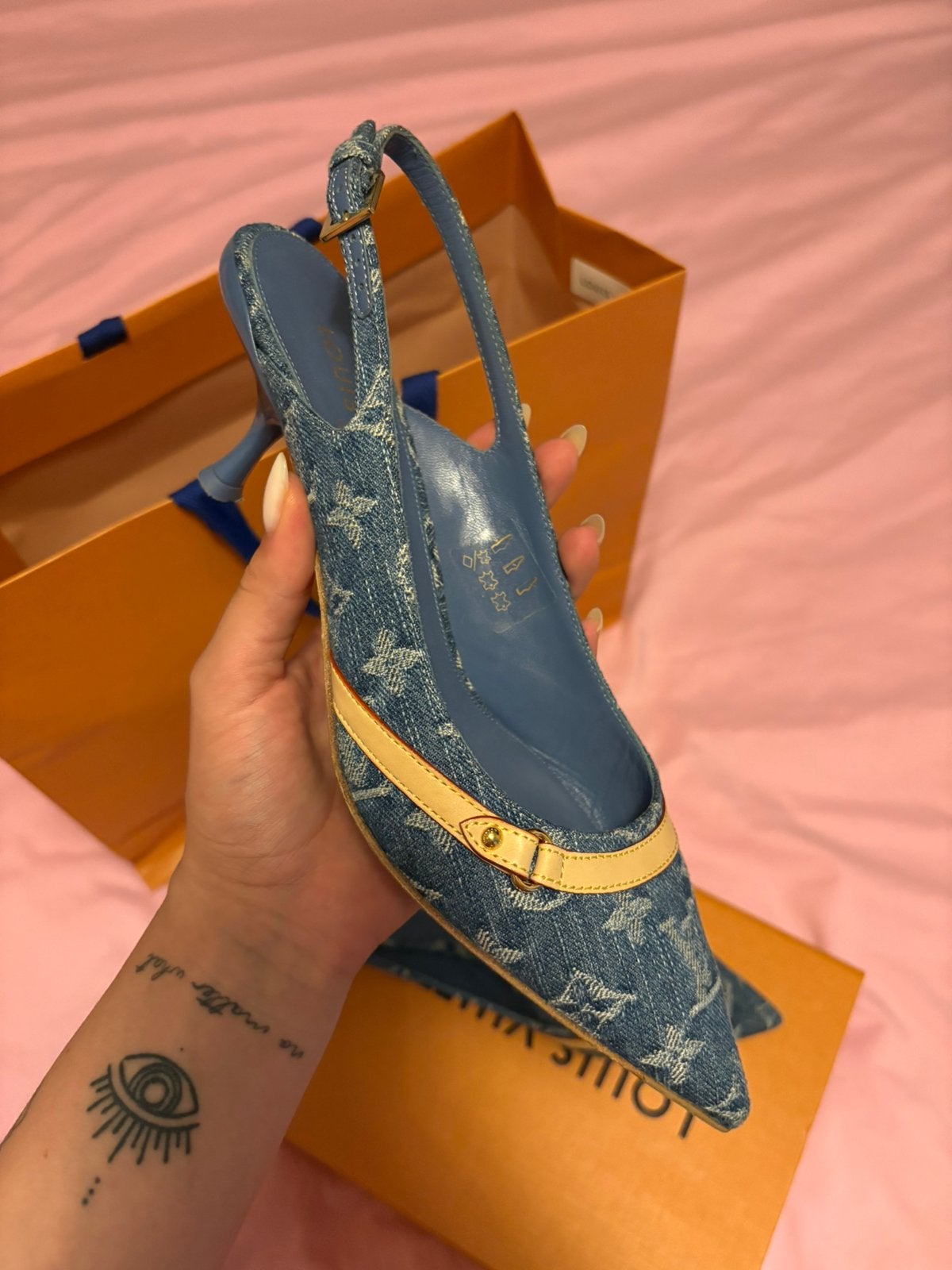 Louis vuitton slingback, Pumps, Zwart, Ophalen of Verzenden, Zo goed als nieuw