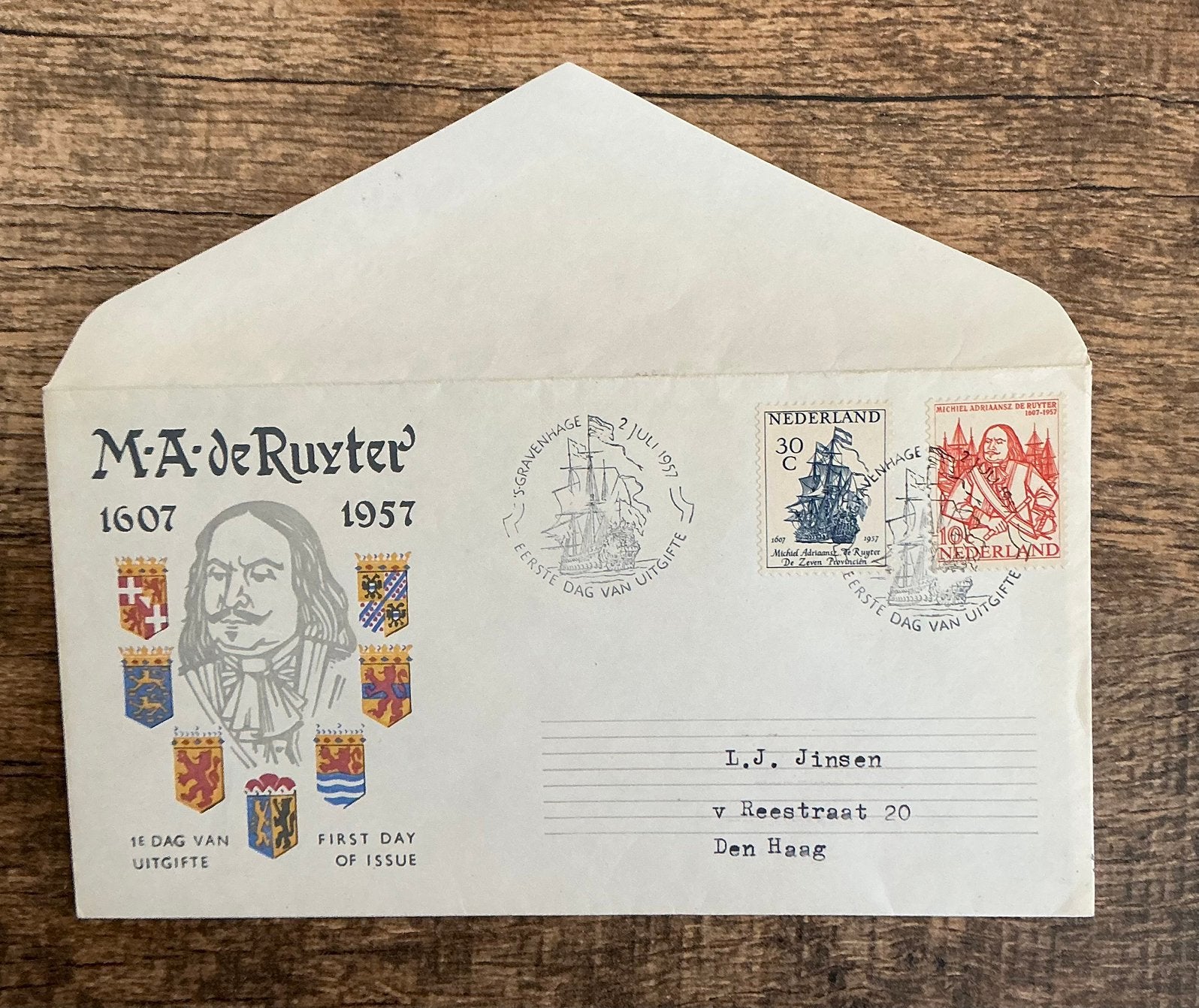 Deze eerstedagenvelop e30 uit 1957 met open klep beschreven, Verzenden, Beschreven, Nederland