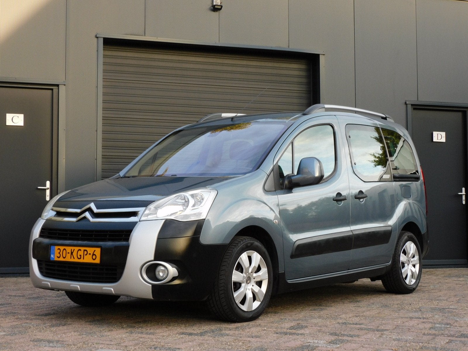 Citroën Berlingo 1.6-16V XTR ROLSTOELAUTO! NETTE AUTO! NAVI, Voorwielaandrijving, Stof, Zwart, 4 cilinders