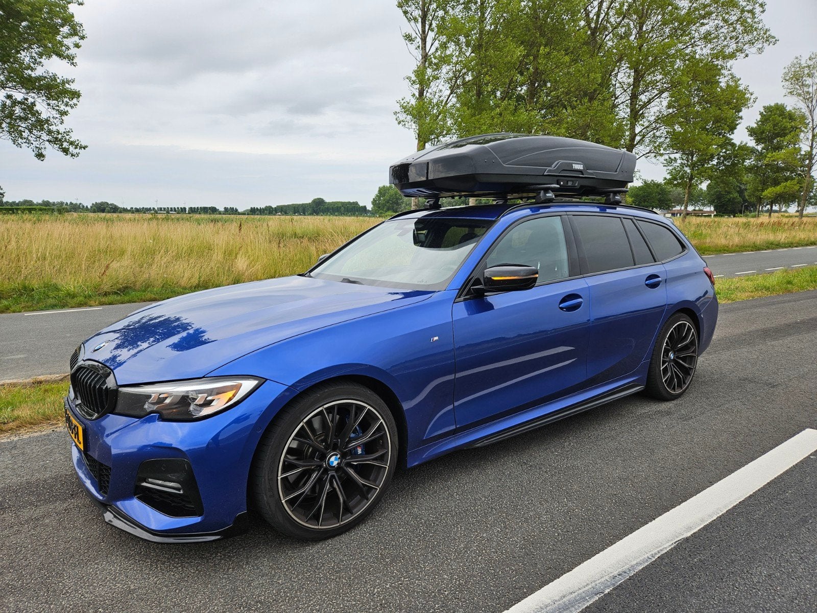 Thule Motion XT XL Black Glossy 500 liter te huur, Ophalen