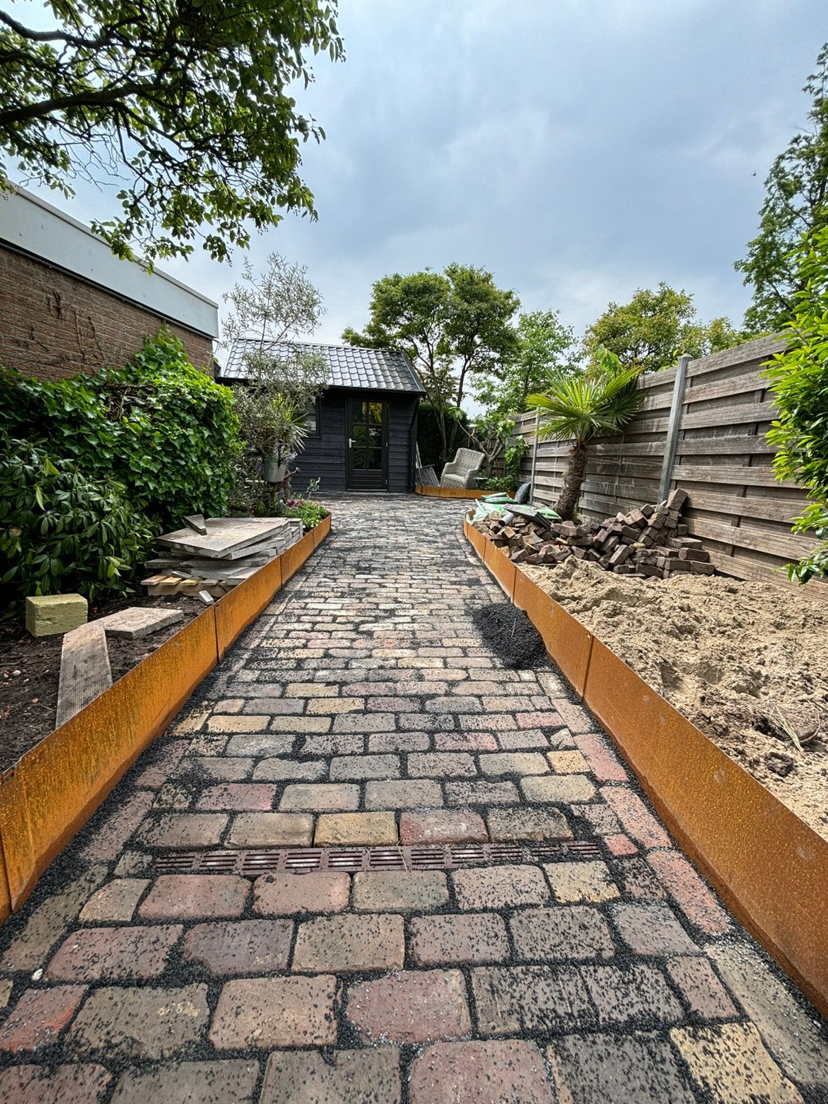 Trbestrating Straatwerk, Grondwerk en Totale Tuinaanleg🌳, Garantie, Bestrating