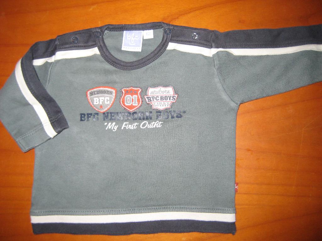 Grijs shirt, 62, bfc, Kinderen en Baby's, Babykleding | Maat 62, Ophalen of Verzenden, Zo goed als nieuw, Jongetje, Shirtje of Longsleeve