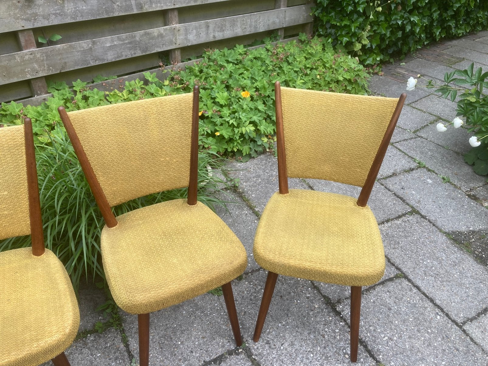 Vier bijzonder gekleurde vintage stoelen jaren 60, Ophalen