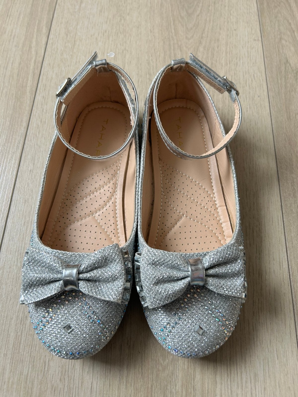 Tahari Meisjes Ballerina's zilver Glitter en Strik - Maat 35, Ophalen, Zo goed als nieuw, Meisje, Schoenen