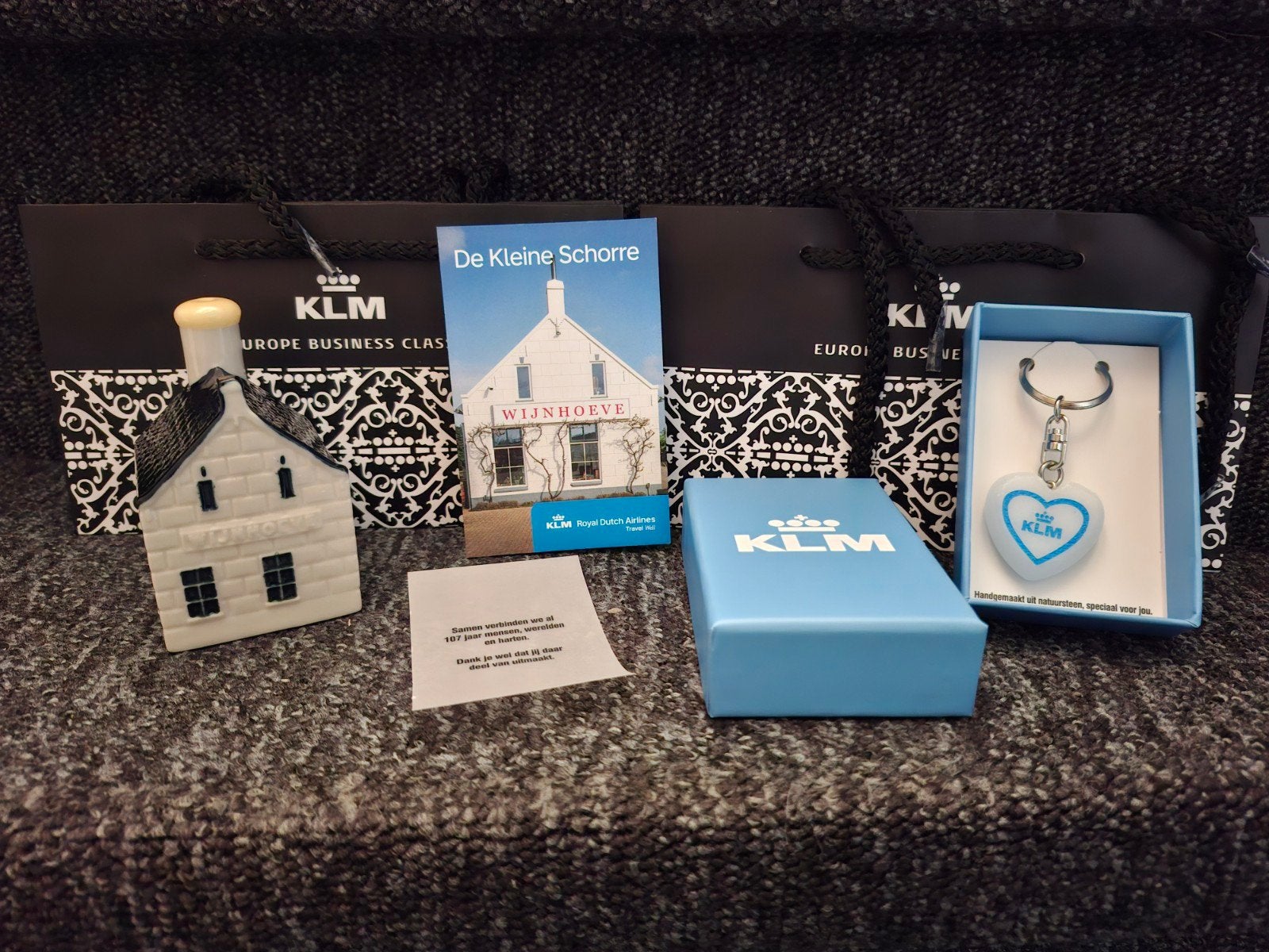 KLM huisjes  en de KLM sleutelhanger, Ophalen of Verzenden, Nieuw, 81 t/m 91, Gevuld