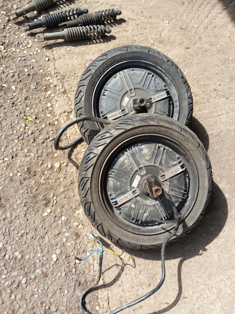 Niu electro motor achtervelg met band, NiuOverige merken, Maximaal 45 km/u, Elektrisch, Ophalen of Verzenden