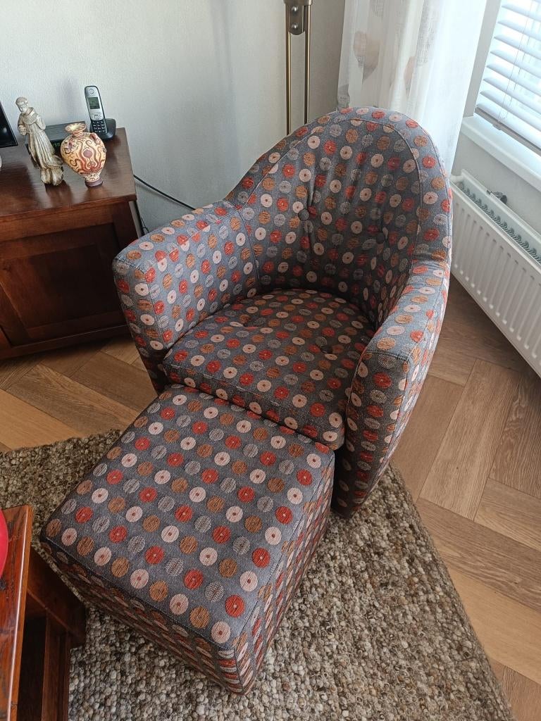 Leolux Carabita Fauteuil met bijpassende poef en kussens, Huis en Inrichting, Ophalen, Minder dan 75 cm, Zo goed als nieuw, Stof