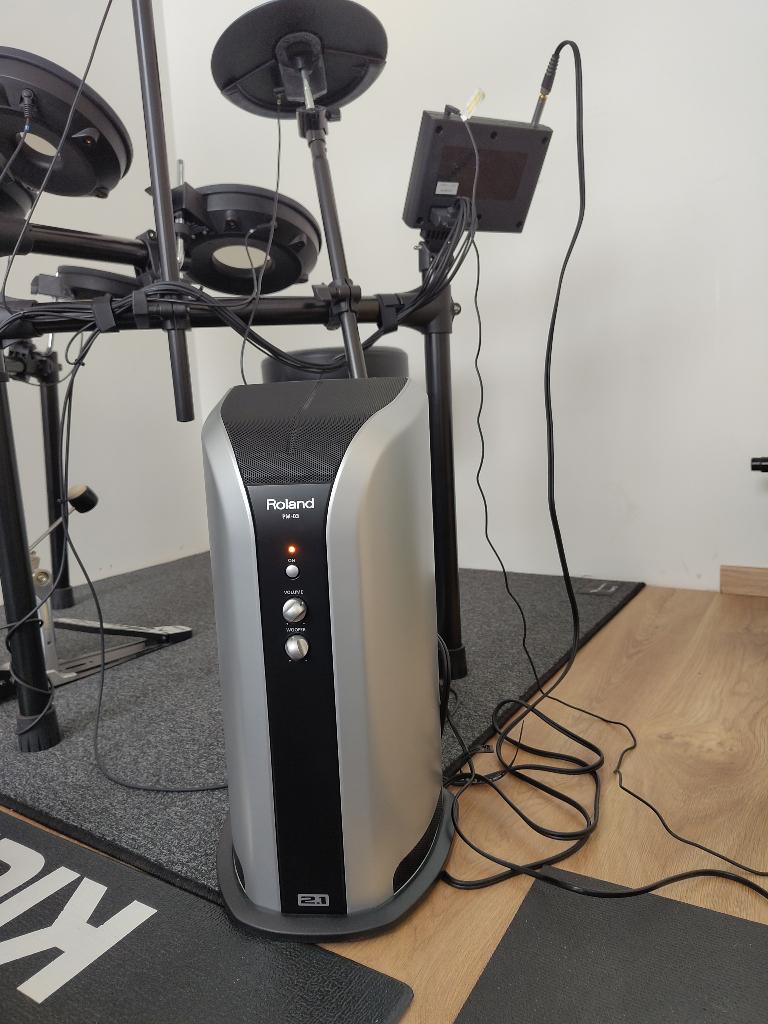 Roland PM-03 drum monitor – als nieuw- bieden va € 110,00, Ophalen, Zo goed als nieuw, Minder dan 500 watt, Monitor(versterker)