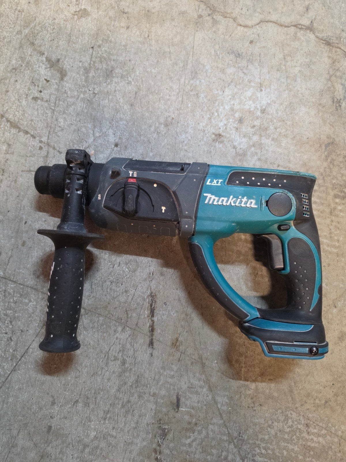 makita DHR202 combihamer 18v body, Doe-het-zelf en Verbouw, Ophalen of Verzenden, Gebruikt, Boor- en/of Breekhamer