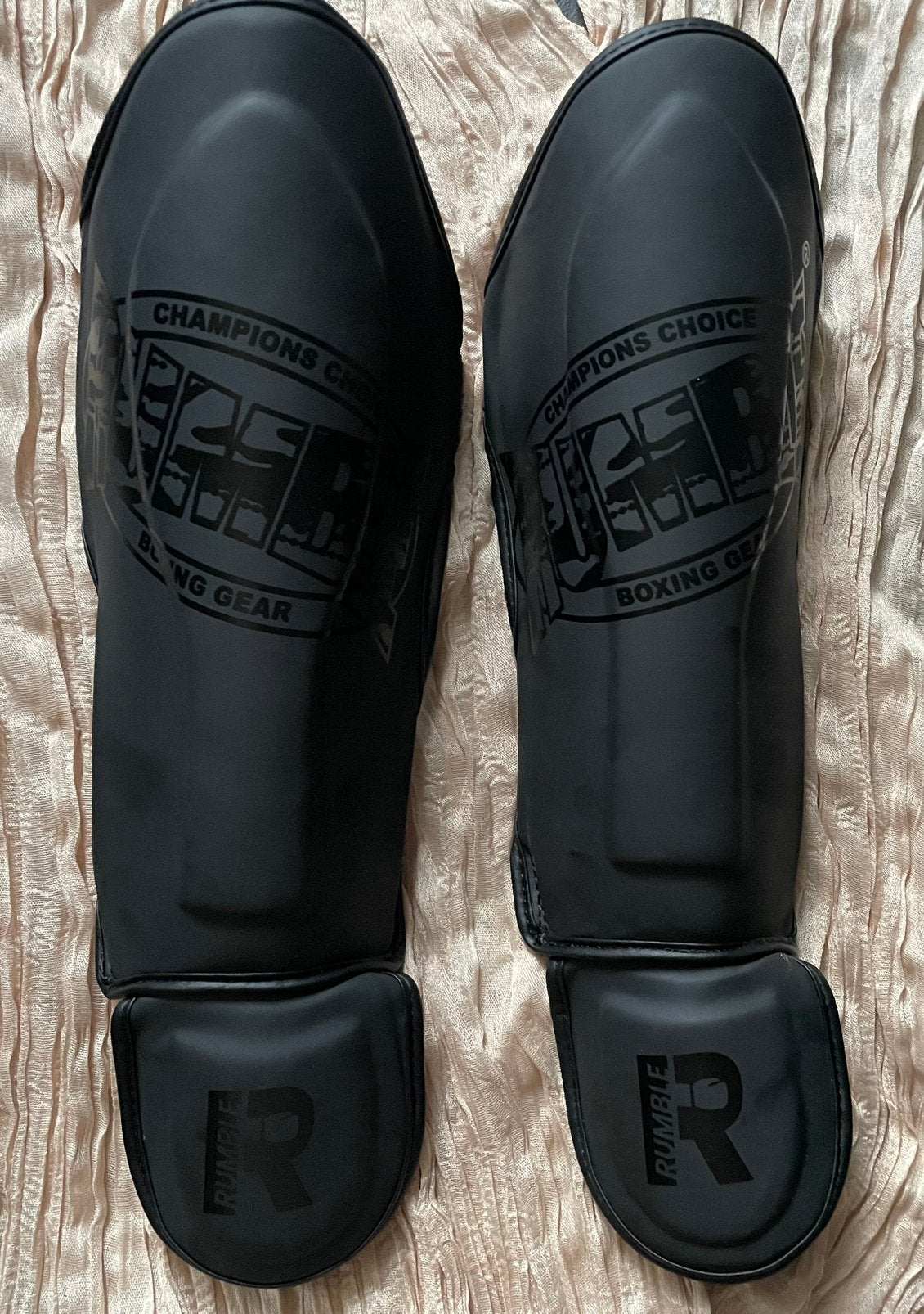 Scheenbeschermers kickboks Rumble - S, Sport en Fitness, Vechtsporten en Zelfverdediging, Overige, Vechtsportbescherming, Nieuw