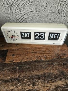 Vintage Twemco BQ-38 Flip Klok met Datum en Tijd nederland, Wit, Vintage, Kalenderfunctie, Ophalen of Verzenden