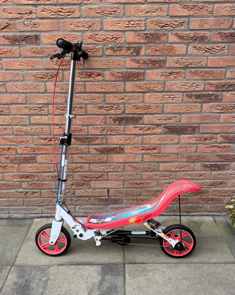 Roze / witte spacescooter (groot model), Fietsen en Brommers, Ophalen, Zo goed als nieuw, Overige typen