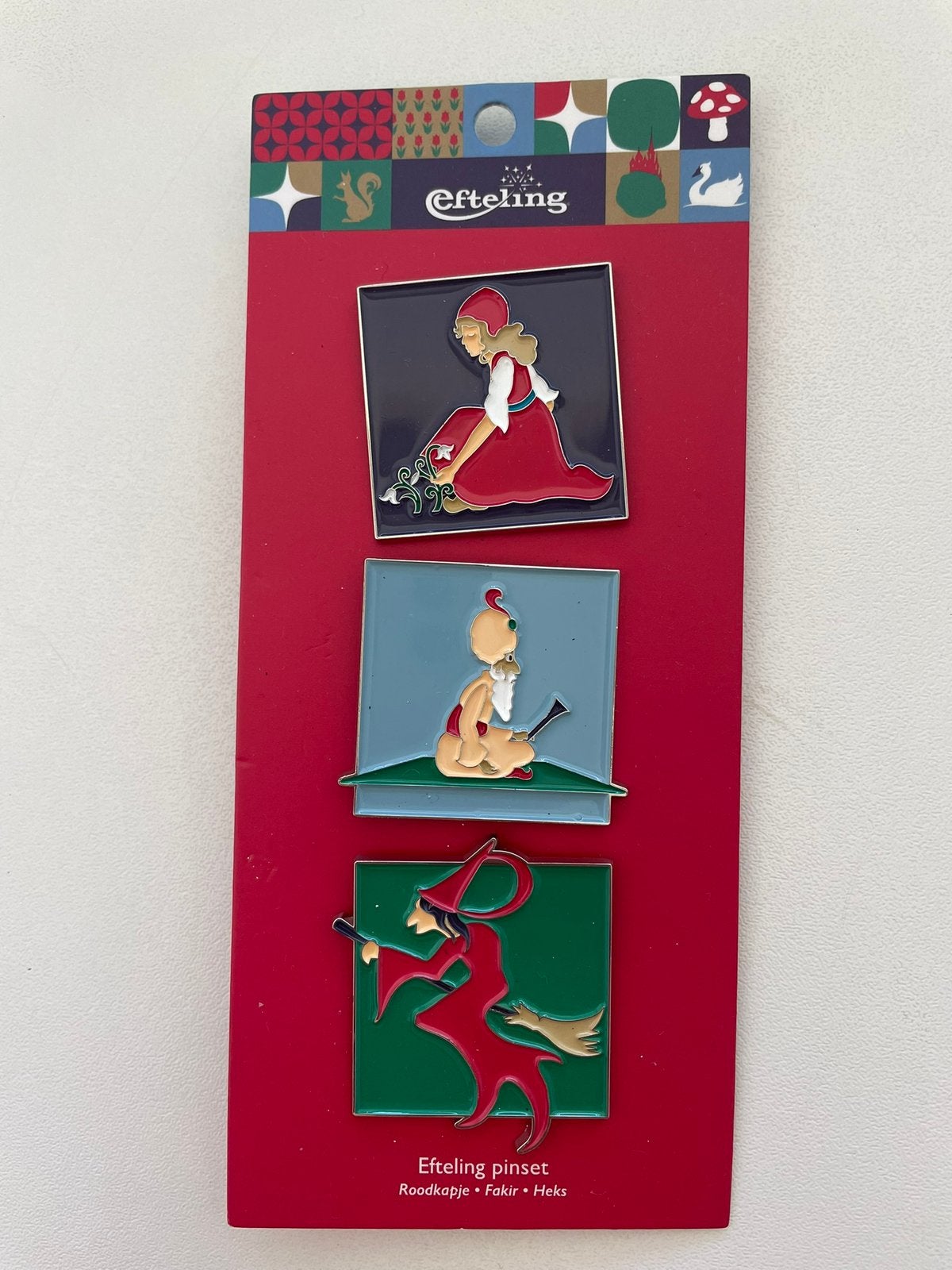 Efteling pinset Roodkapje, Fakir en Heks, Verzamelen, Efteling, Ophalen of Verzenden, Nieuw, Button of Speldje