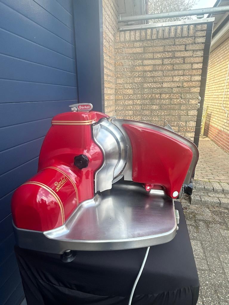 Berkel 834 snijmachine evt met weegschaal in div kleuren, Huis en Inrichting, Ophalen, Zo goed als nieuw