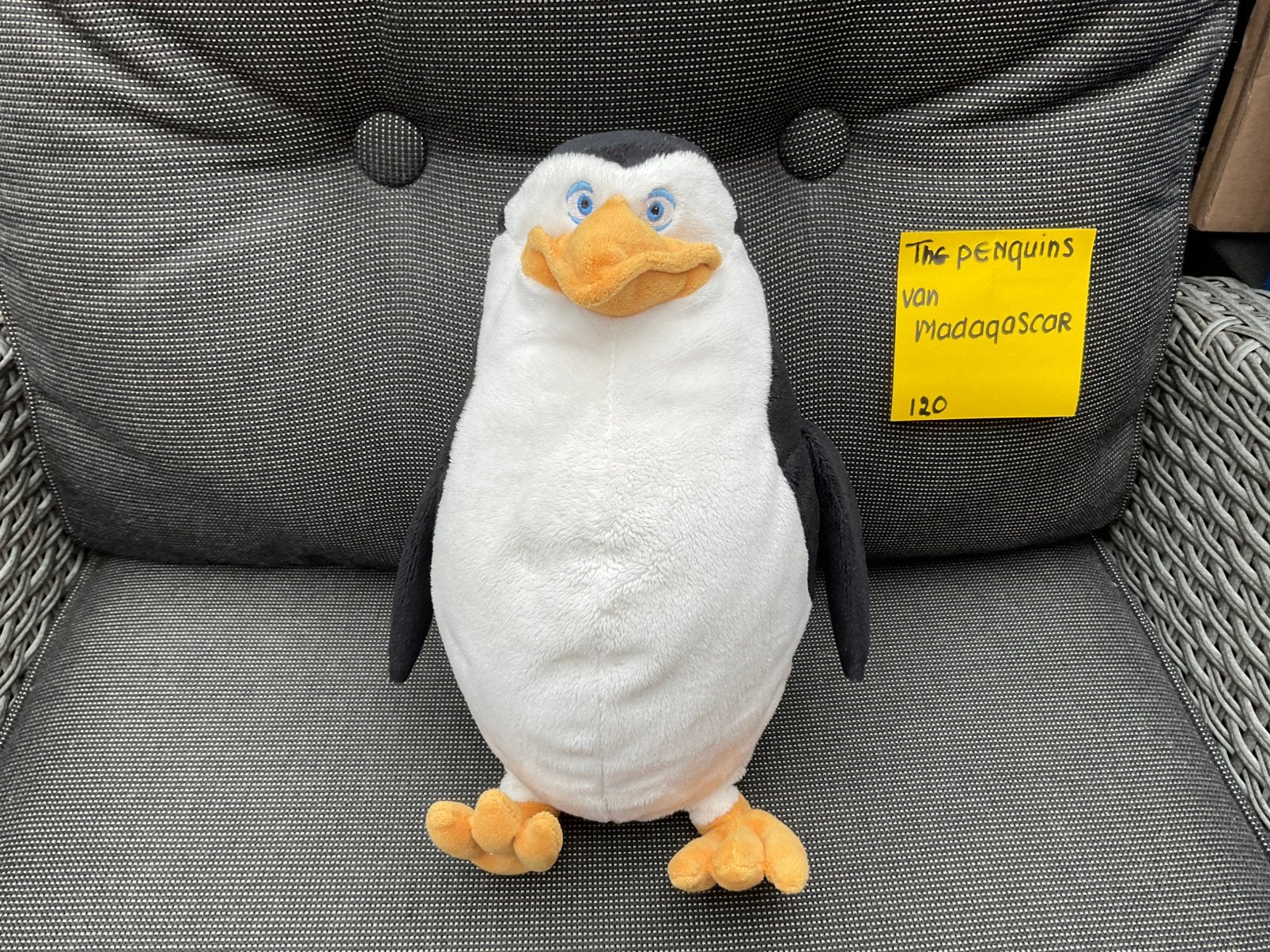 Zgan, niet kapot, pinguin knuffel Madagascar The Penguins, Ophalen, Overige figuren, Zo goed als nieuw, Beeldje of Figuurtje