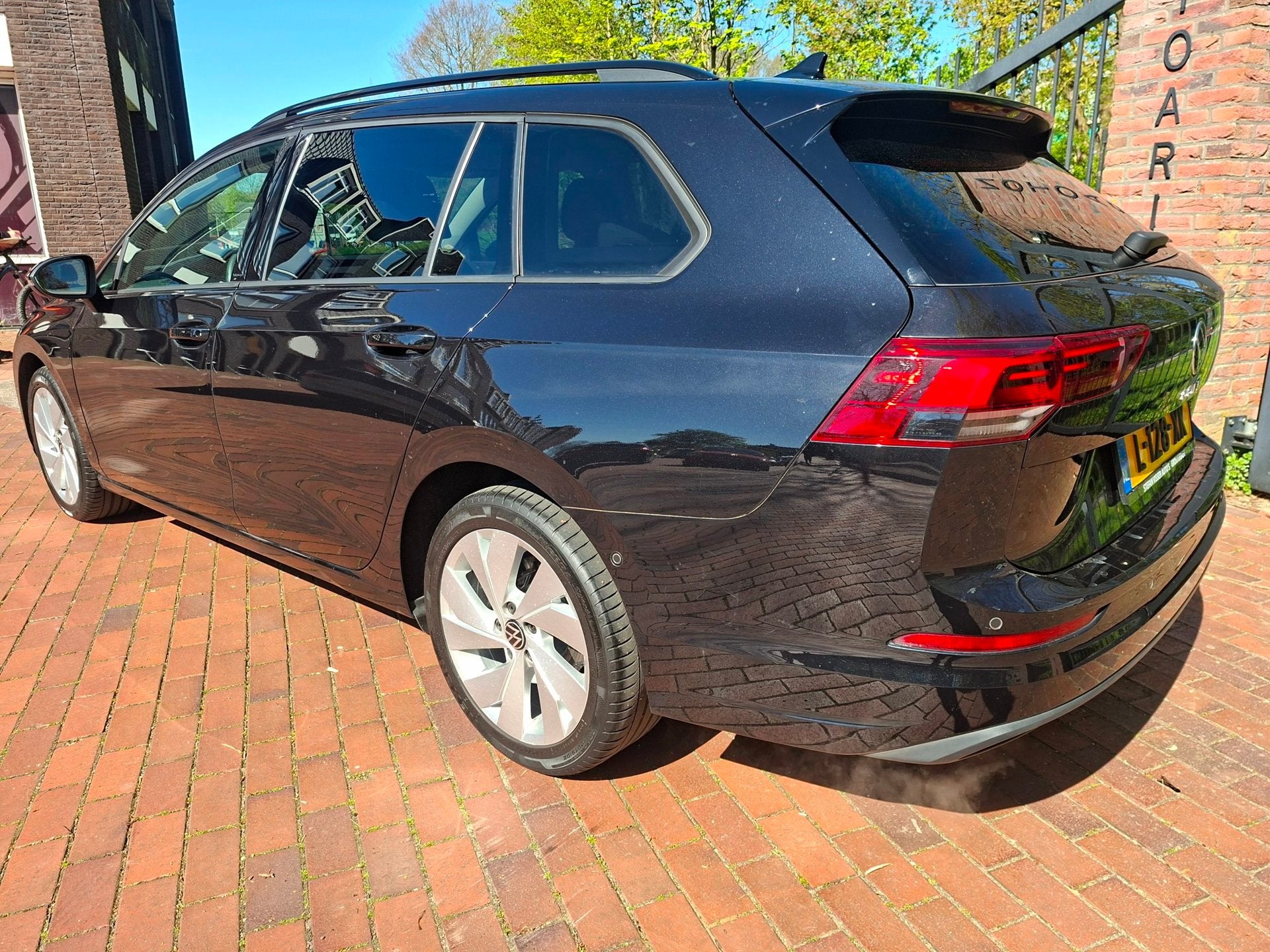 Foto 5 van Volkswagen Golf Variant 1.5 TSI Virtual Apple car. Stoelverw