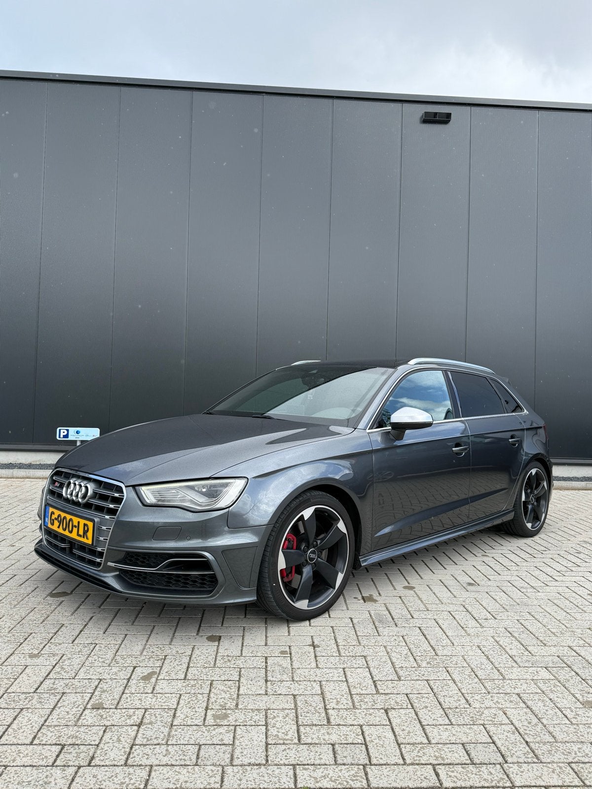 Audi S3 2.0 Tfsi Sportback Quattro 2015 Grijs Pano, Automaat, S3, Zwart, 4 cilinders