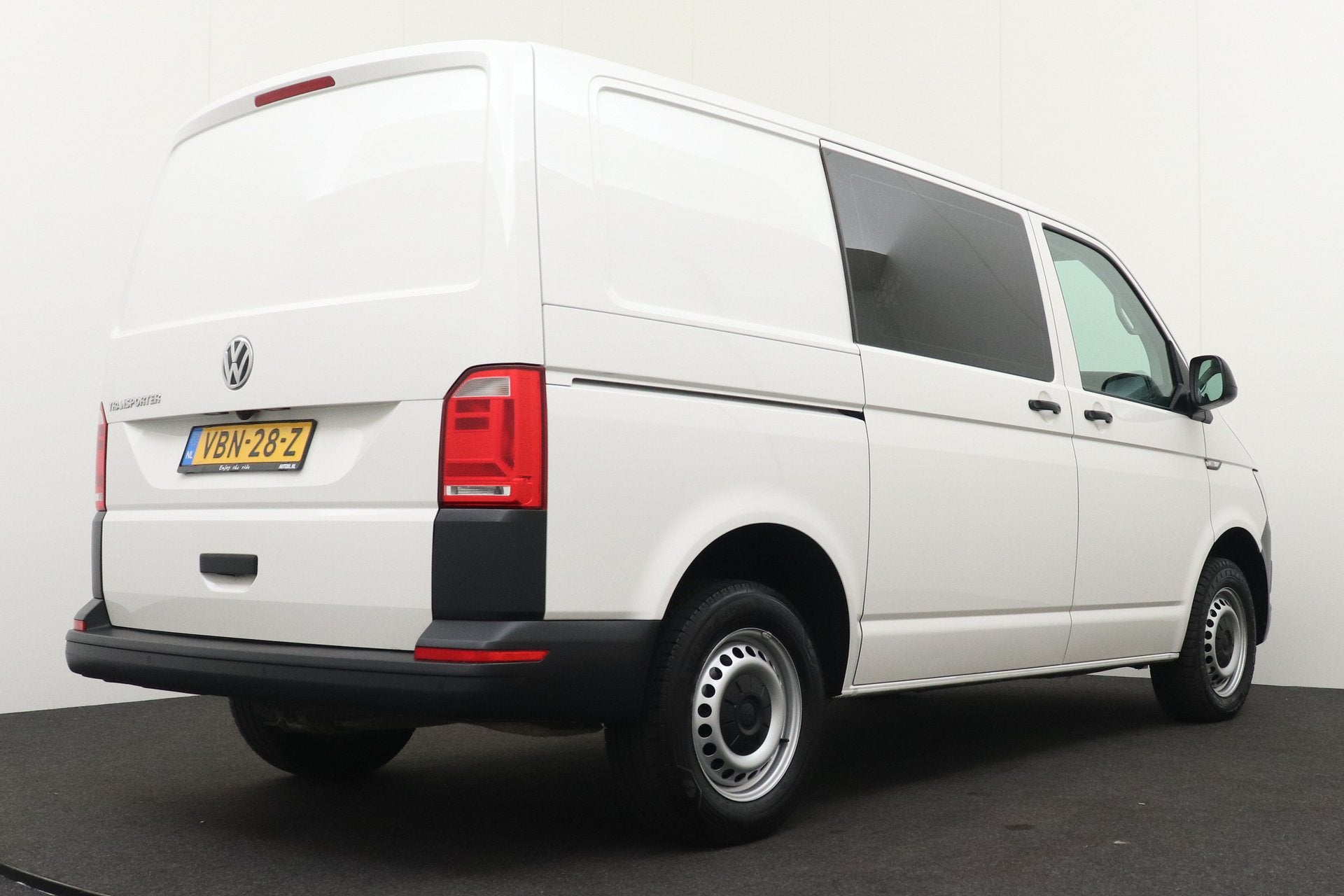 Volkswagen Transporter 2.0 TDI Highline Camera Betimmerd Par, Auto's, Voorwielaandrijving, Stof, Gebruikt, 4 cilinders
