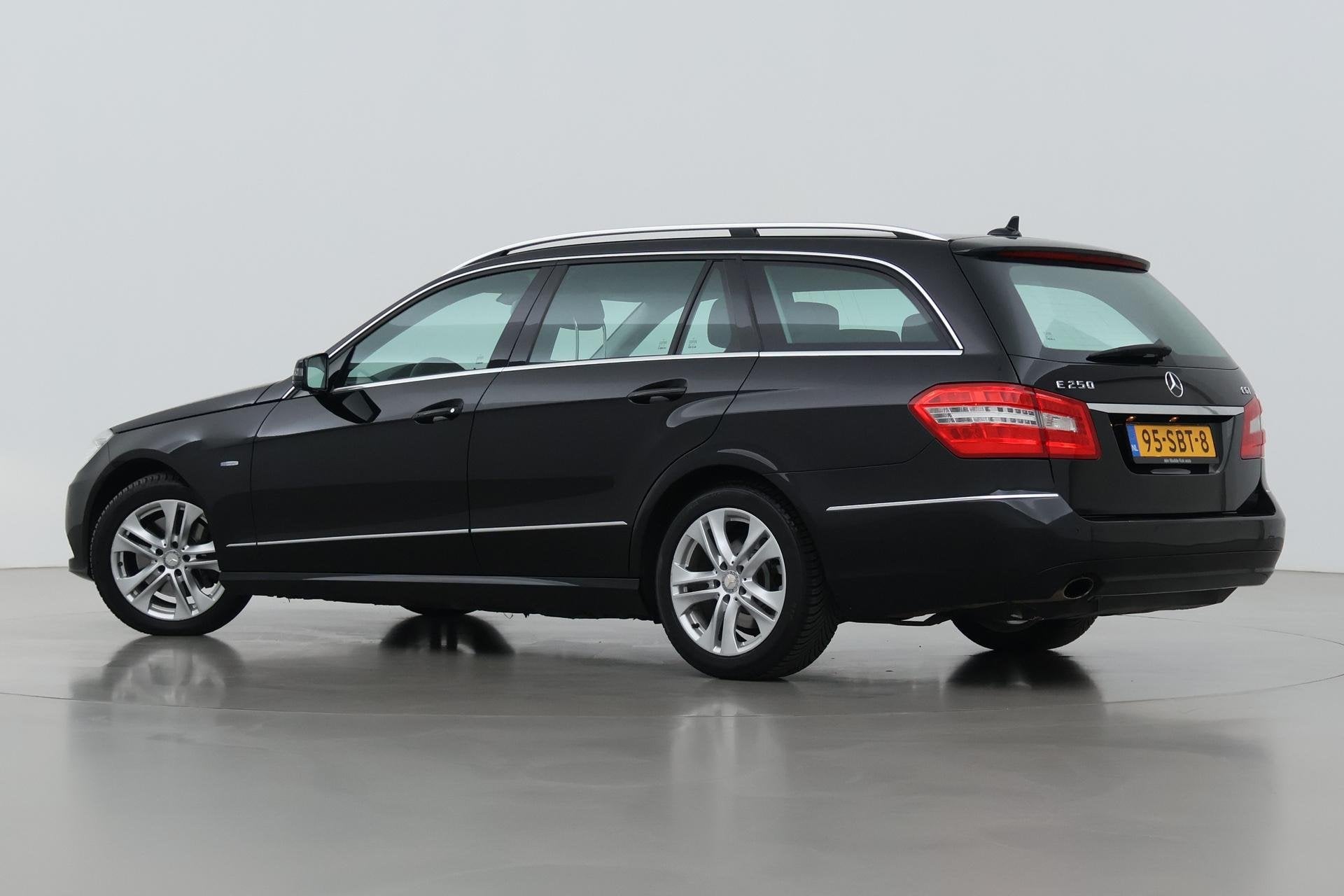 Mercedes-Benz E-klasse Estate 250 CGI Business Class Avantga, Auto's, Automaat, Euro 5, Achterwielaandrijving, Gebruikt