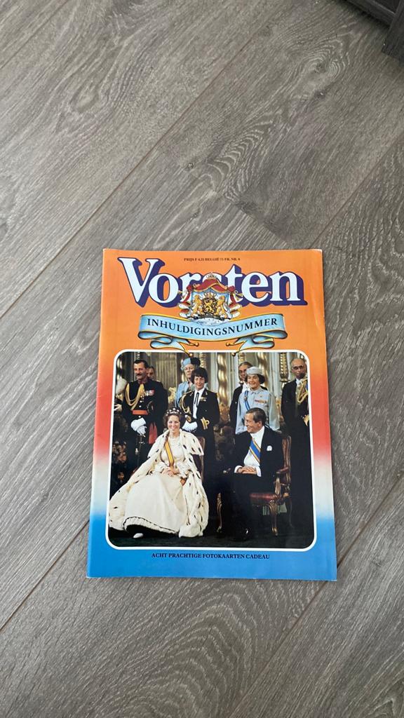Vorsten: inhuldiging Beatrix, Ophalen of Verzenden, Gebruikt, Nederland, Tijdschrift of Boek