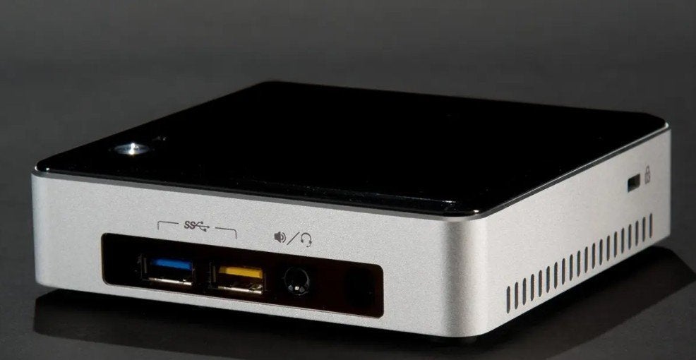 Intel NUC, 2 tot 3 Ghz, Verzenden, 8 GB, SSD