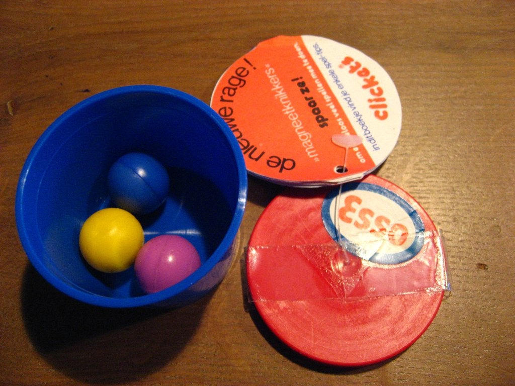vintage Esso potje magneet knikkers, clickets en spelboekje, Verzamelen, Verzenden, Nieuw, Gebruiksvoorwerp